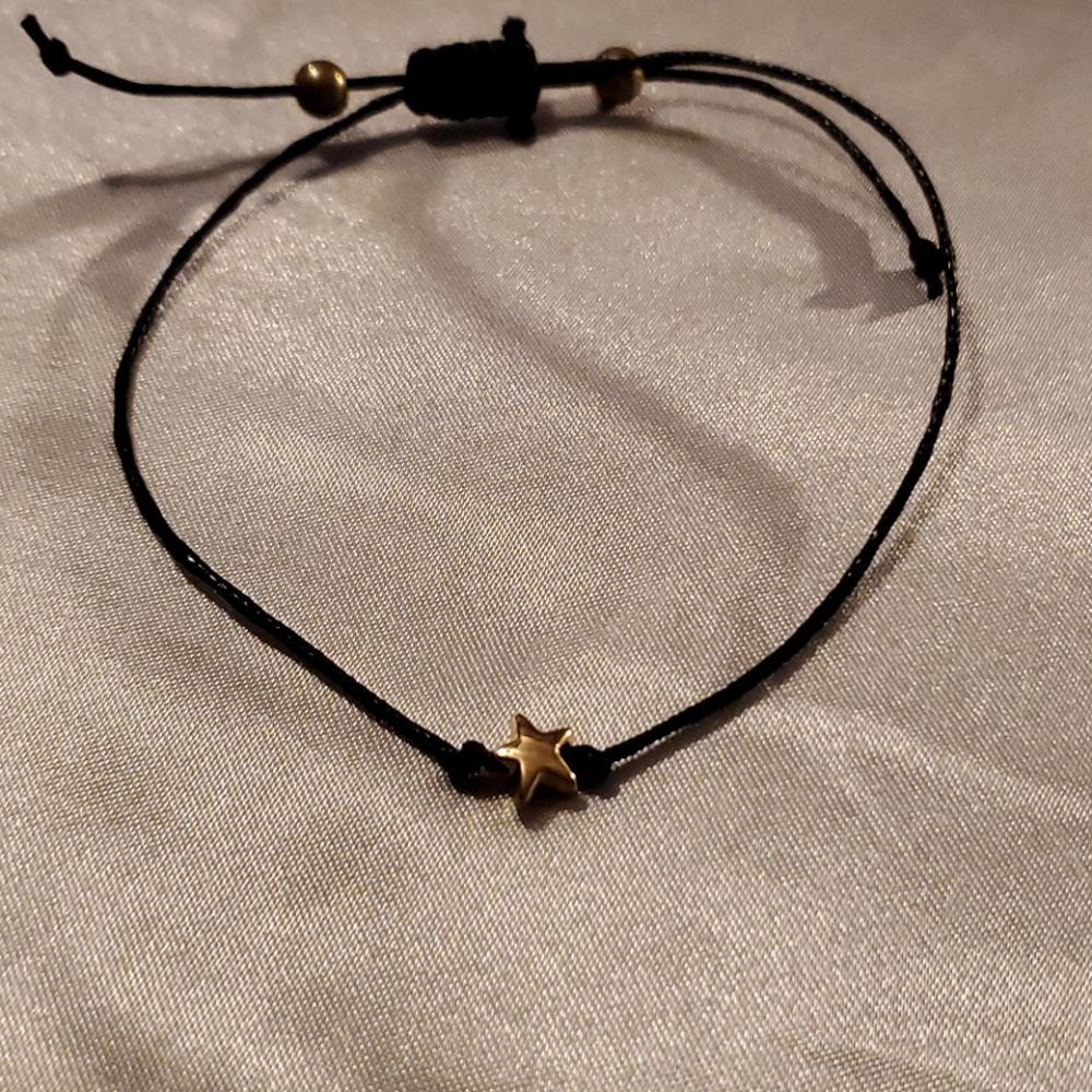 Bracelets - Picture 2 of 5